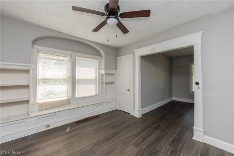 10937-10929 Massie Avenue Cleveland OH 44108