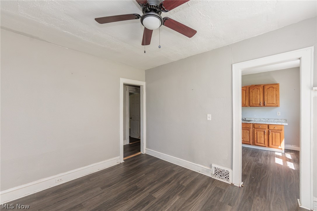 10937-10929 Massie Avenue Cleveland OH 44108