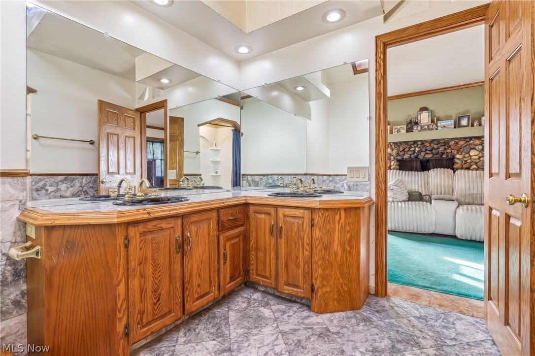 126 Avis Avenue NW Massillon OH 44646