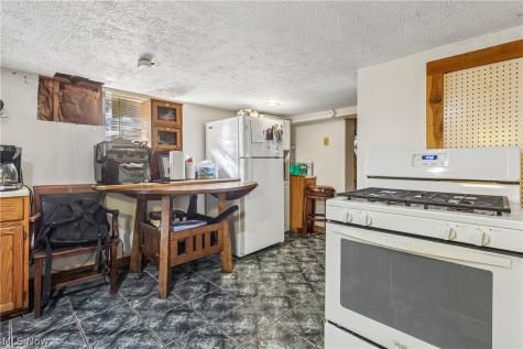 126 Avis Avenue NW Massillon OH 44646