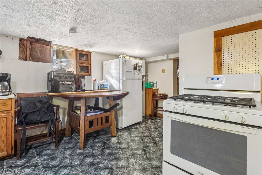 126 Avis Avenue NW Massillon OH 44646