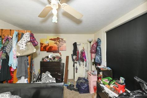 240 1st Street NW Barberton OH 44203