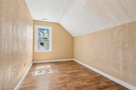 3602 Mobile Court Cleveland OH 44109