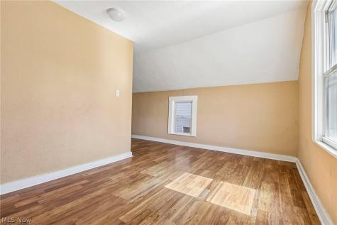 3602 Mobile Court Cleveland OH 44109