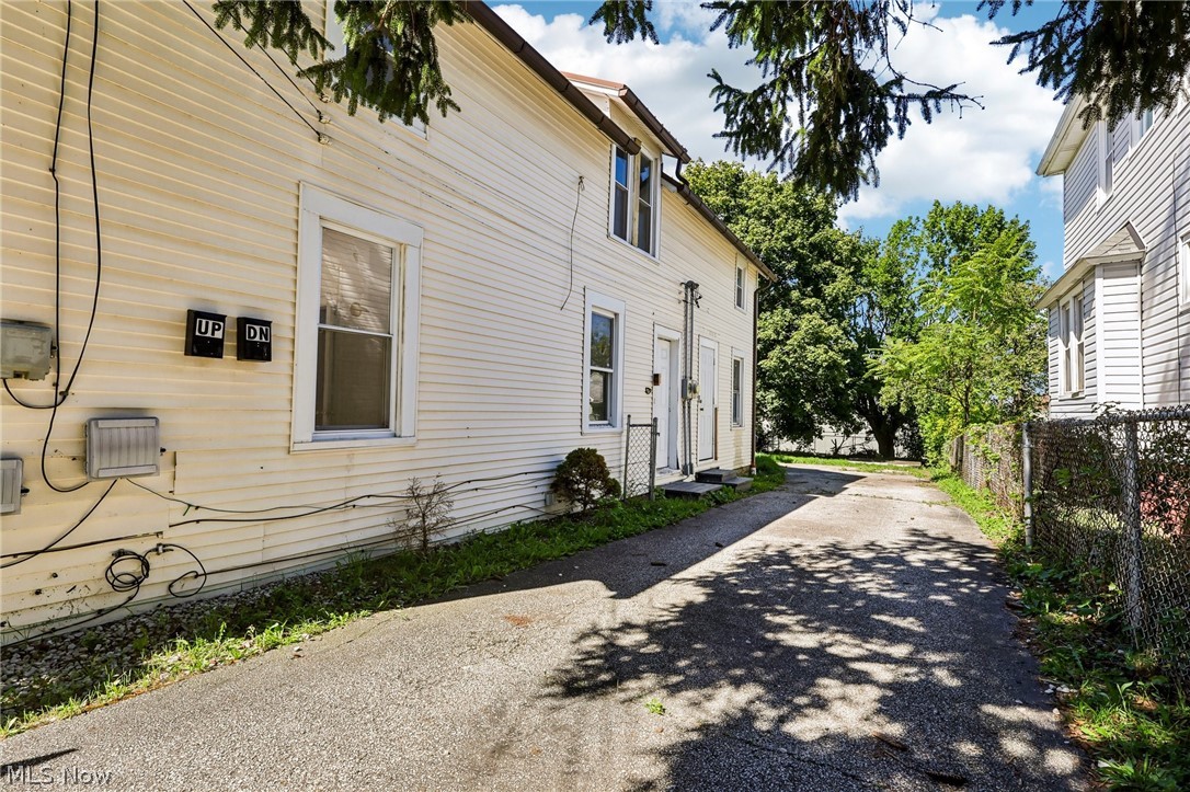 3602 Mobile Court Cleveland OH 44109