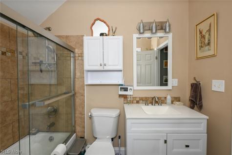 2116 W 32nd Street Cleveland OH 44113