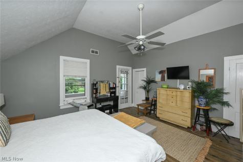 2116 W 32nd Street Cleveland OH 44113