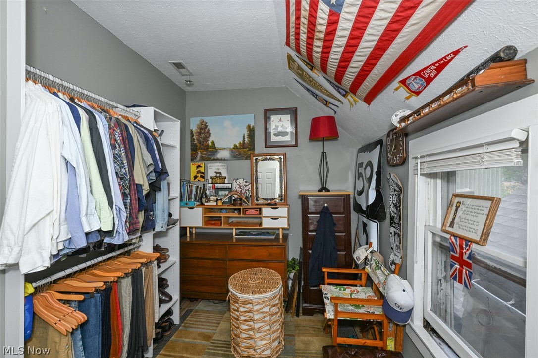 2116 W 32nd Street Cleveland OH 44113