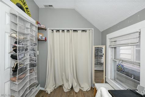 2116 W 32nd Street Cleveland OH 44113