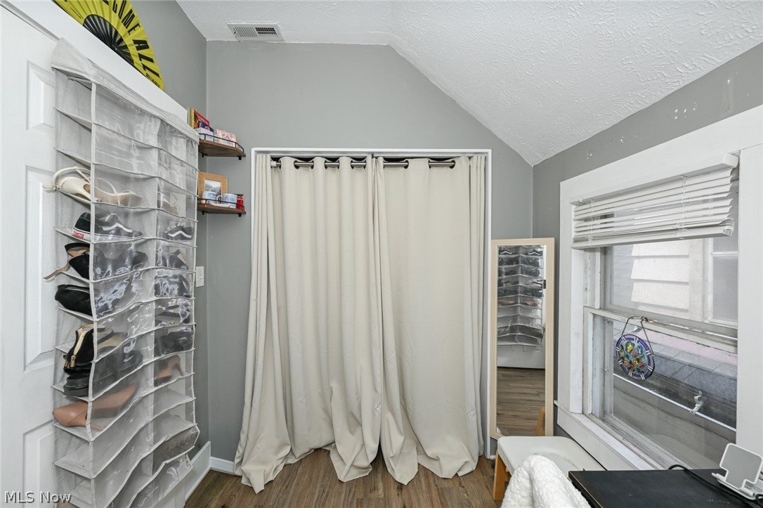 2116 W 32nd Street Cleveland OH 44113