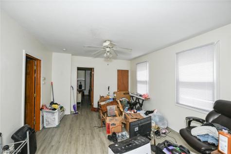 2116 W 32nd Street Cleveland OH 44113
