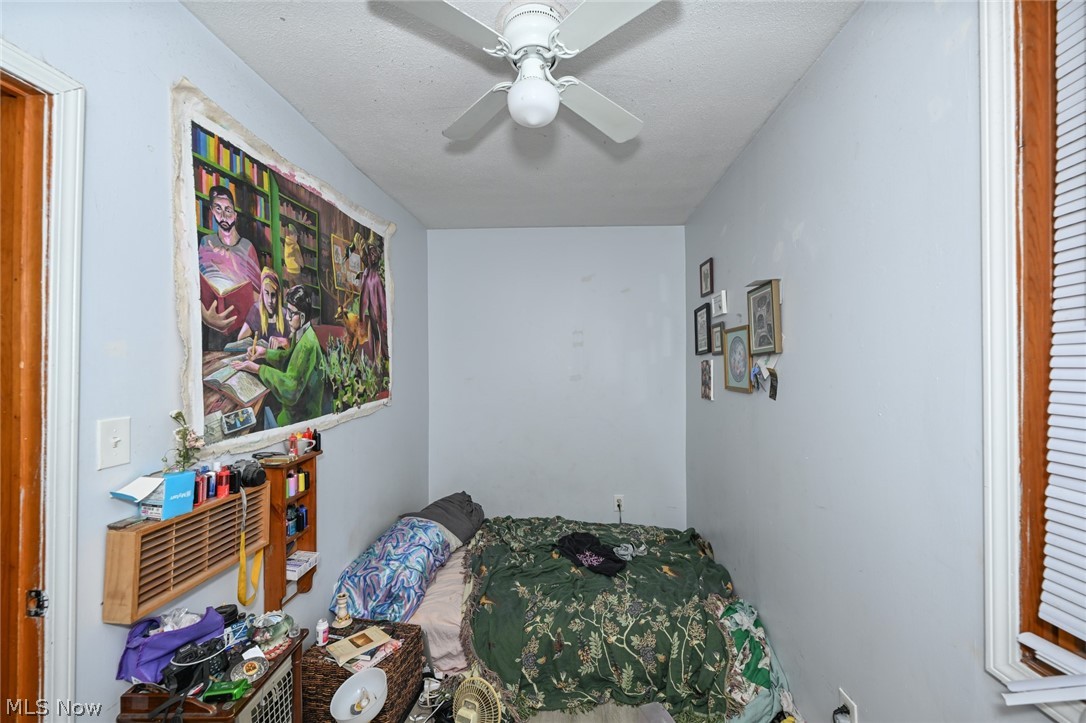 2116 W 32nd Street Cleveland OH 44113