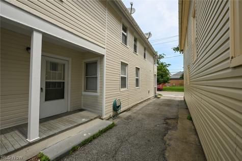 2116 W 32nd Street Cleveland OH 44113