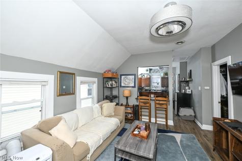 2116 W 32nd Street Cleveland OH 44113