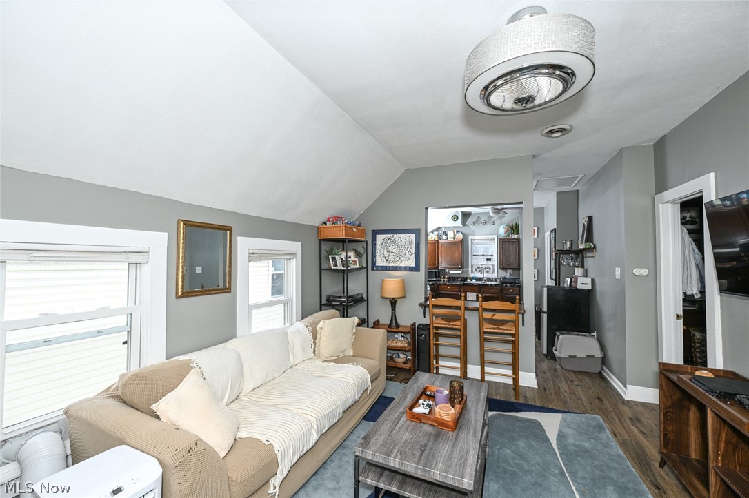 2116 W 32nd Street Cleveland OH 44113