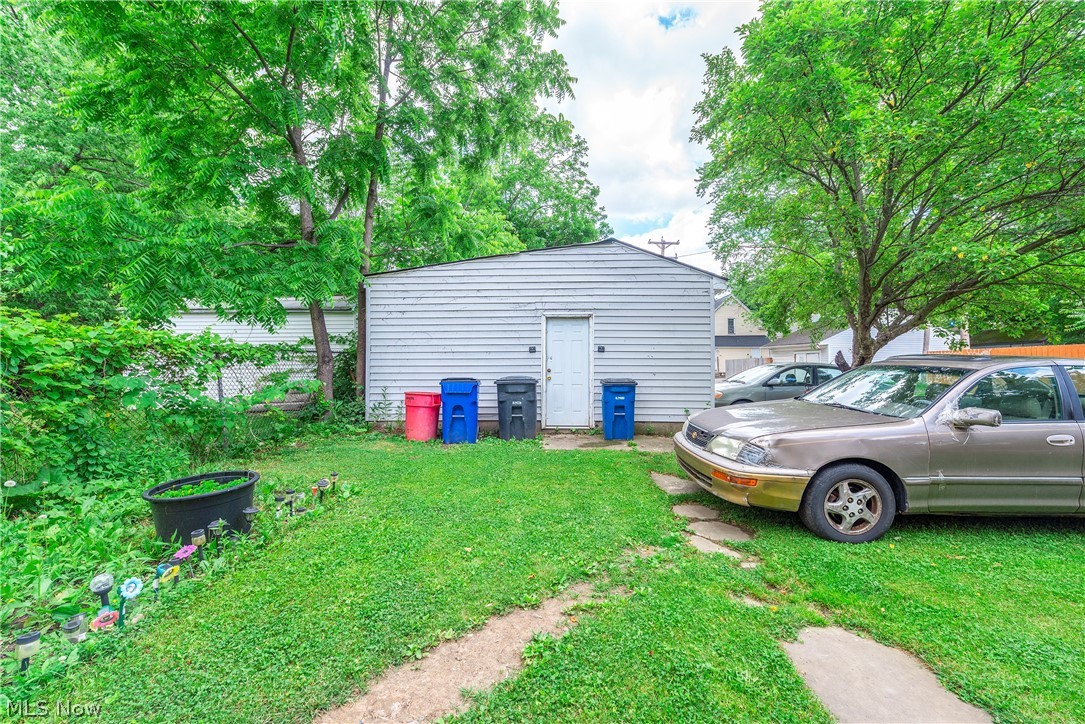 3295 W 56th Street Cleveland OH 44102