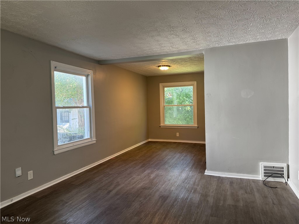 1539, 1543 Babbitt Road Euclid OH 44132