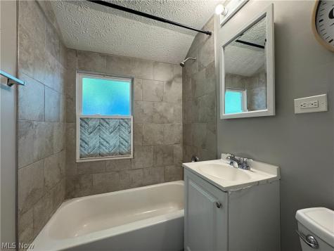 1539, 1543 Babbitt Road Euclid OH 44132