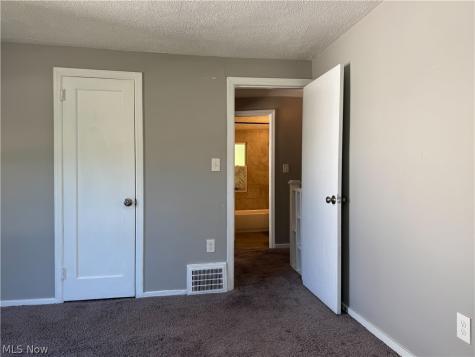 1539, 1543 Babbitt Road Euclid OH 44132