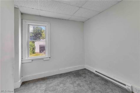 7408 Wentworth Avenue Cleveland OH 44102
