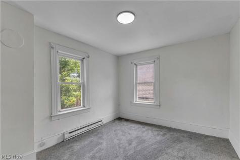 7408 Wentworth Avenue Cleveland OH 44102