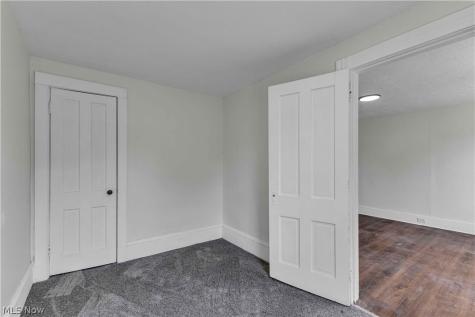 7408 Wentworth Avenue Cleveland OH 44102