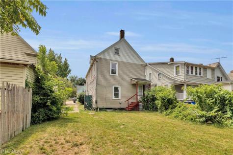 7408 Wentworth Avenue Cleveland OH 44102