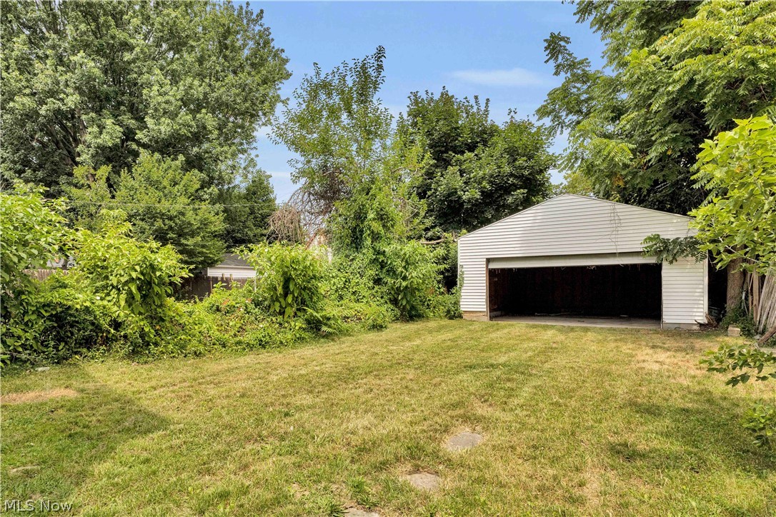 7408 Wentworth Avenue Cleveland OH 44102