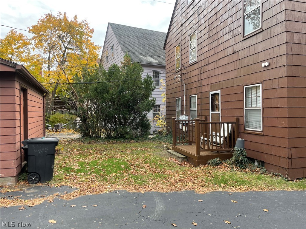 18323 Newell Road Shaker Heights OH 44122
