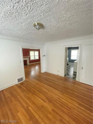 18323 Newell Road Shaker Heights OH 44122