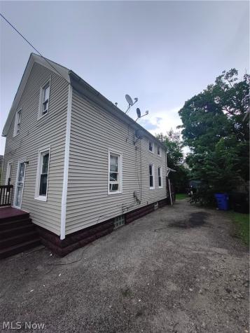3455 W 65th Street Cleveland OH 44102