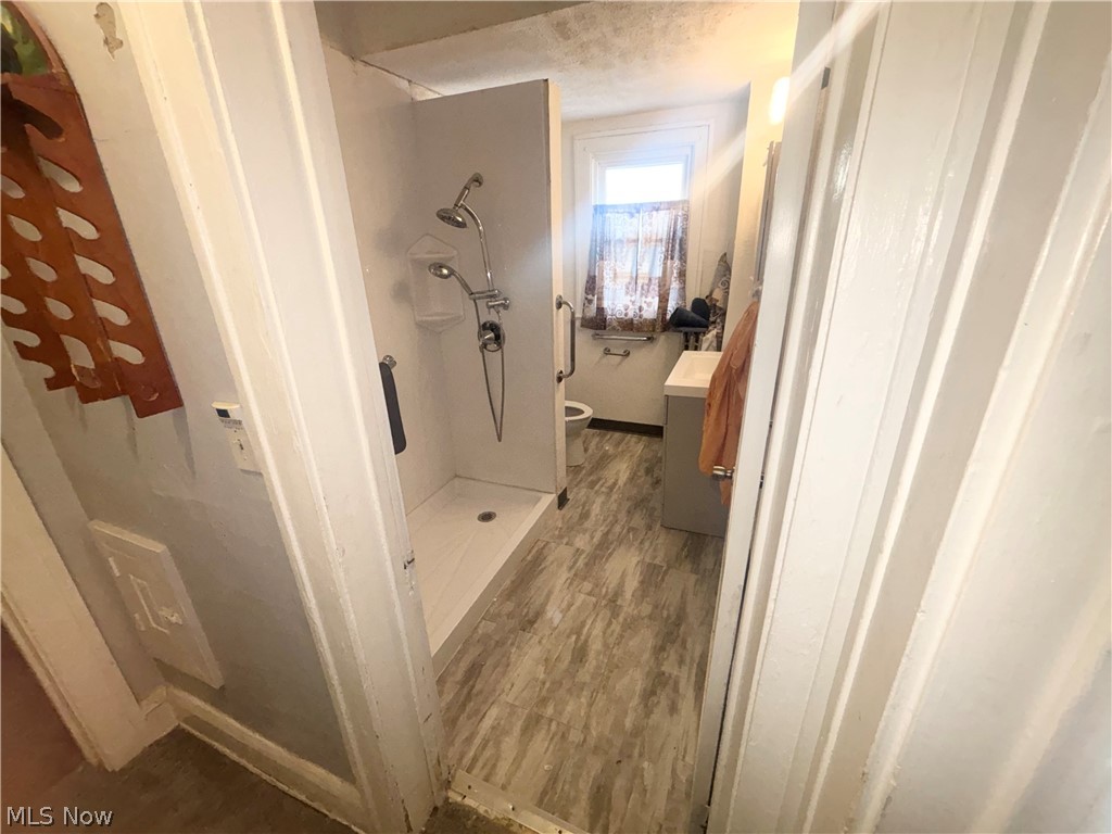 1538 Eddington Road East Cleveland OH 44118