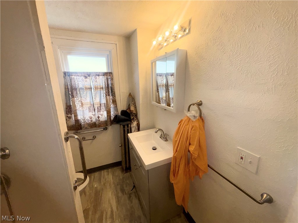 1538 Eddington Road East Cleveland OH 44118