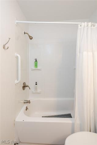 2584 W 11th Street Cleveland OH 44113