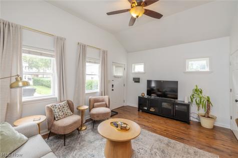 2584 W 11th Street Cleveland OH 44113