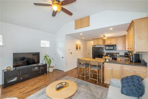 2584 W 11th Street Cleveland OH 44113