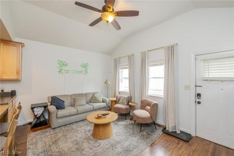 2584 W 11th Street Cleveland OH 44113