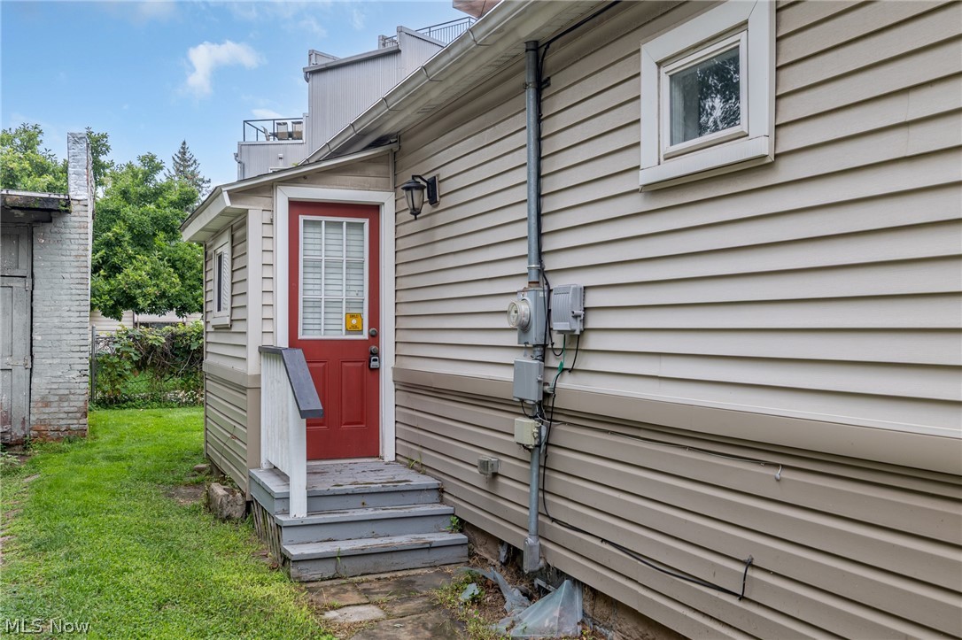2584 W 11th Street Cleveland OH 44113