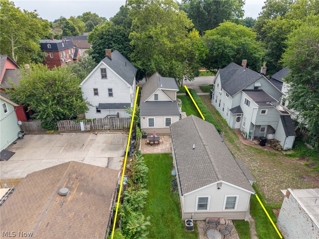 2584 W 11th Street Cleveland OH 44113