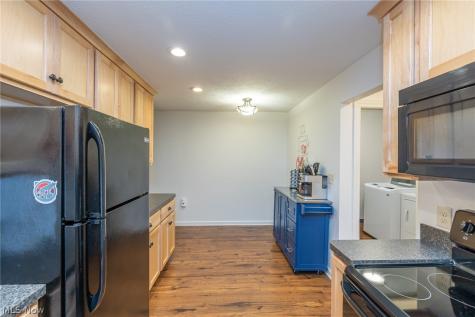 2584 W 11th Street Cleveland OH 44113