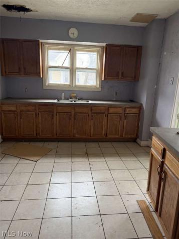 49 Granite Street Mansfield OH 44903