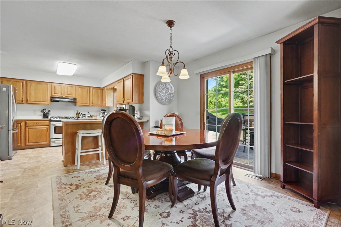 1031 Applegrove Street NW North Canton OH 44720