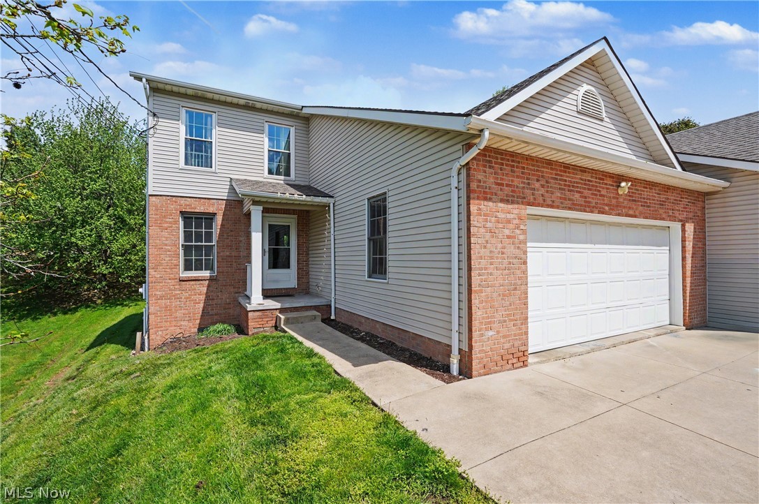 1031 Applegrove Street NW North Canton OH 44720