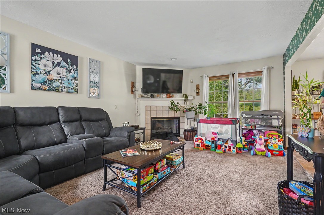 1031 Applegrove Street NW North Canton OH 44720