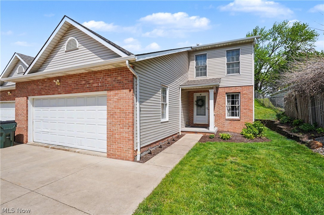 1031 Applegrove Street NW North Canton OH 44720