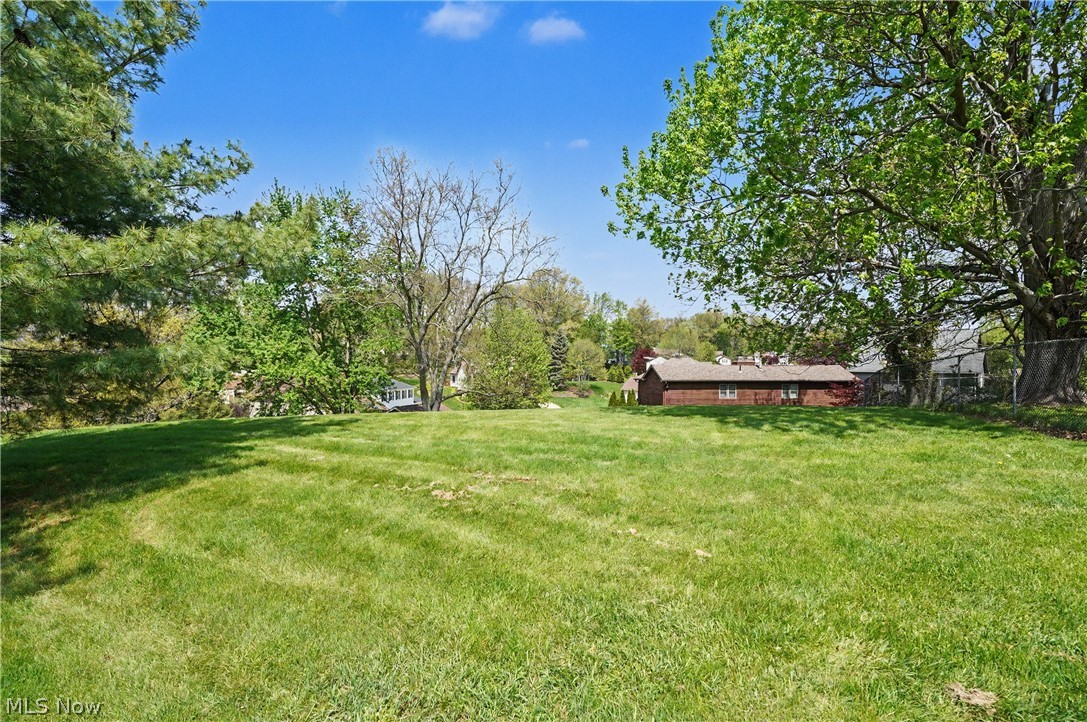 1031 Applegrove Street NW North Canton OH 44720