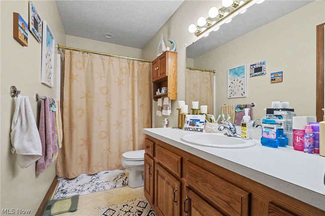 1031 Applegrove Street NW North Canton OH 44720