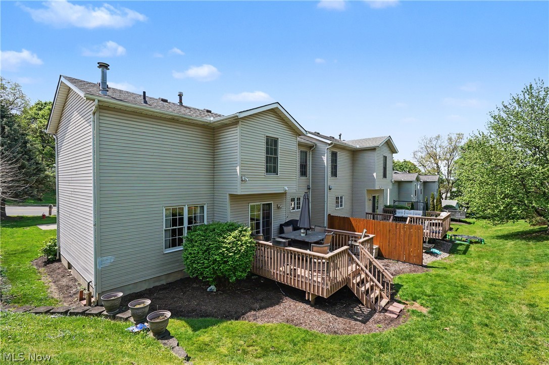 1031 Applegrove Street NW North Canton OH 44720