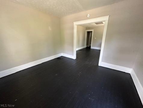 884 E 150th Street Cleveland OH 44110