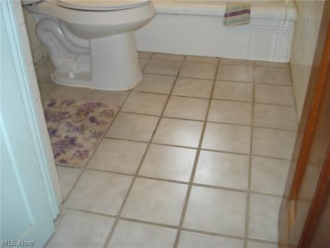 21050 Crystal Avenue Euclid OH 44123